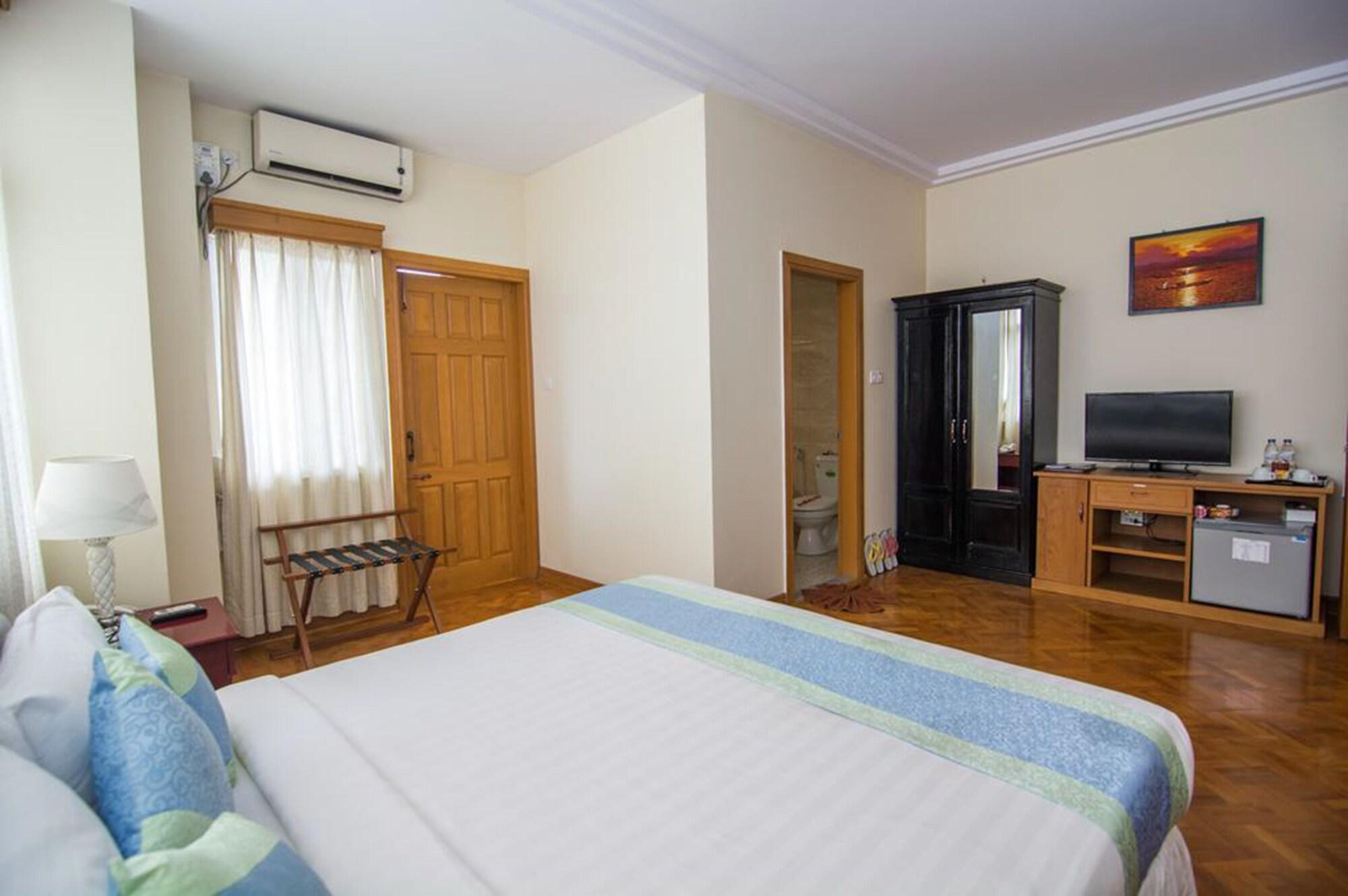Royal Inlay Hotel Nyaung Shwe Eksteriør billede