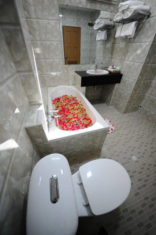 Royal Inlay Hotel Nyaung Shwe Eksteriør billede