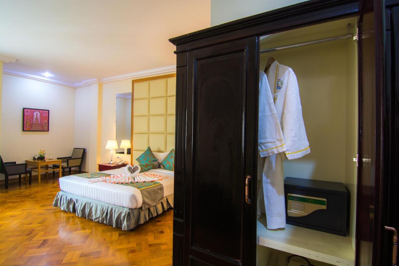 Royal Inlay Hotel Nyaung Shwe Eksteriør billede