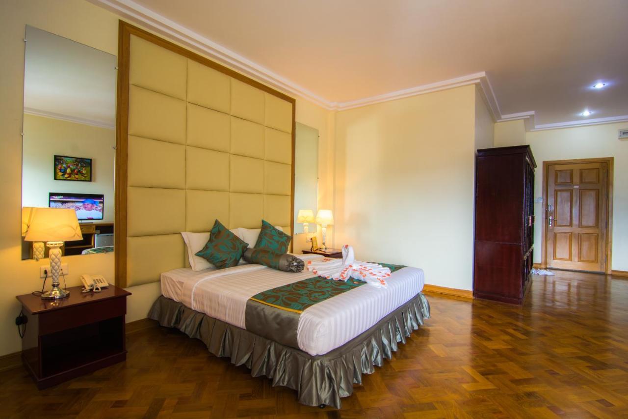 Royal Inlay Hotel Nyaung Shwe Eksteriør billede